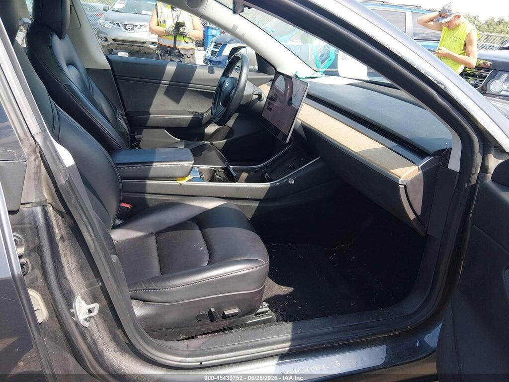 5YJ3E1EB8JF114085 2018 TESLA MODEL 3 photo no. 5