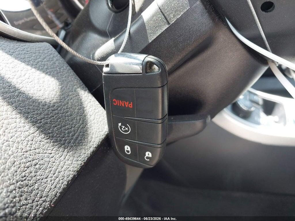 3C4NJDBB8JT222153 2018 JEEP COMPASS photo no. 11
