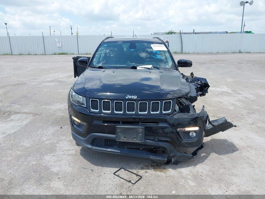 3C4NJDBB8JT222153 2018 JEEP COMPASS photo no. 12
