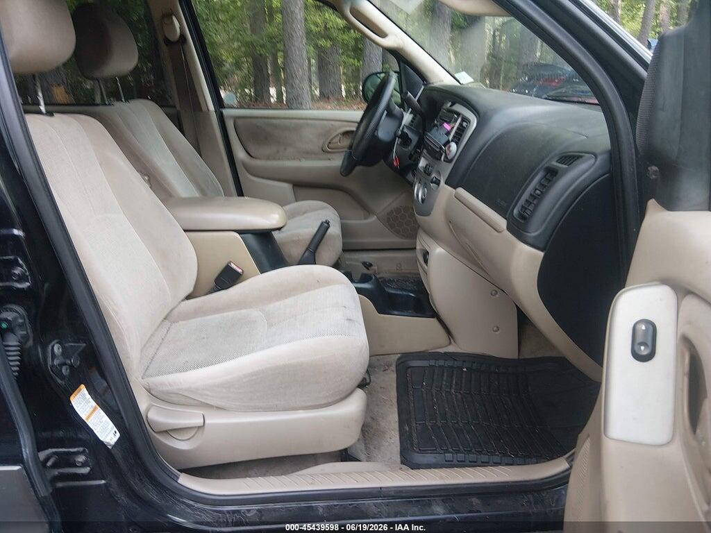4F2CZ94124KM25479 2004 MAZDA TRIBUTE photo no. 5
