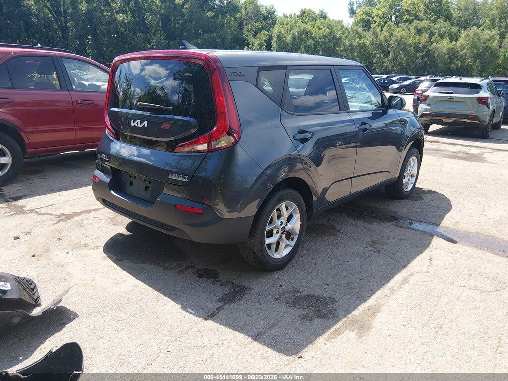 KNDJ23AU6N7835942 2022 KIA SOUL photo no. 4