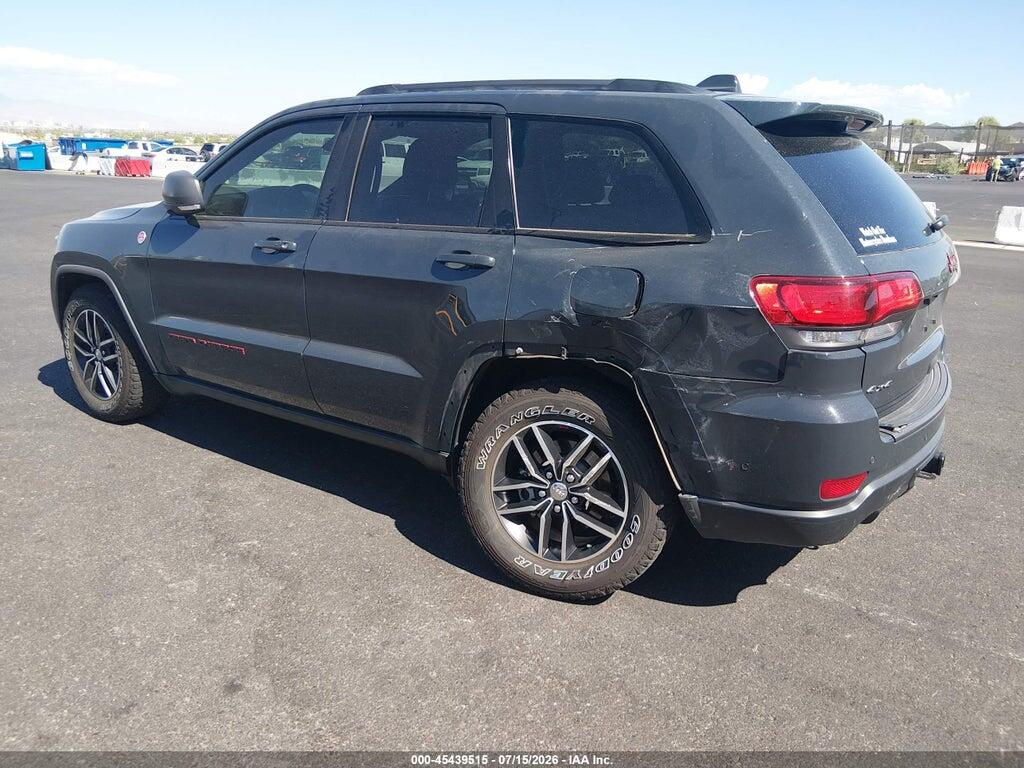 1C4RJFLT3JC309832 2018 JEEP GRAND CHEROKEE photo no. 3