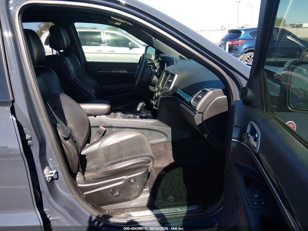1C4RJFLT3JC309832 2018 JEEP GRAND CHEROKEE photo no. 5