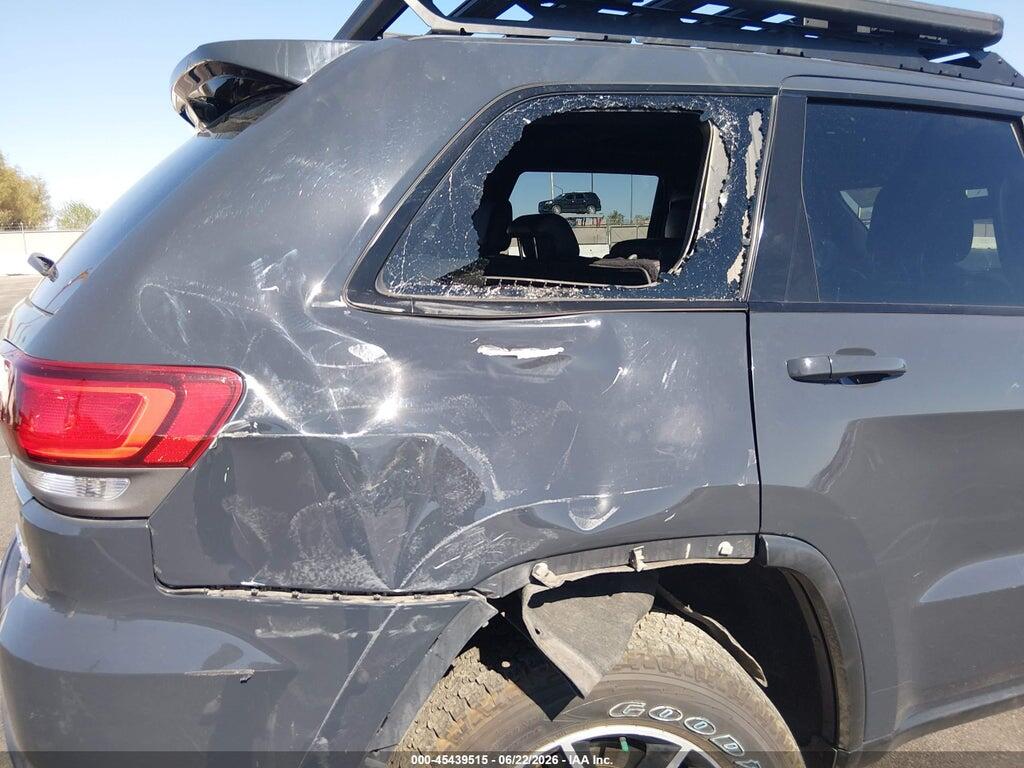 1C4RJFLT3JC309832 2018 JEEP GRAND CHEROKEE photo no. 6