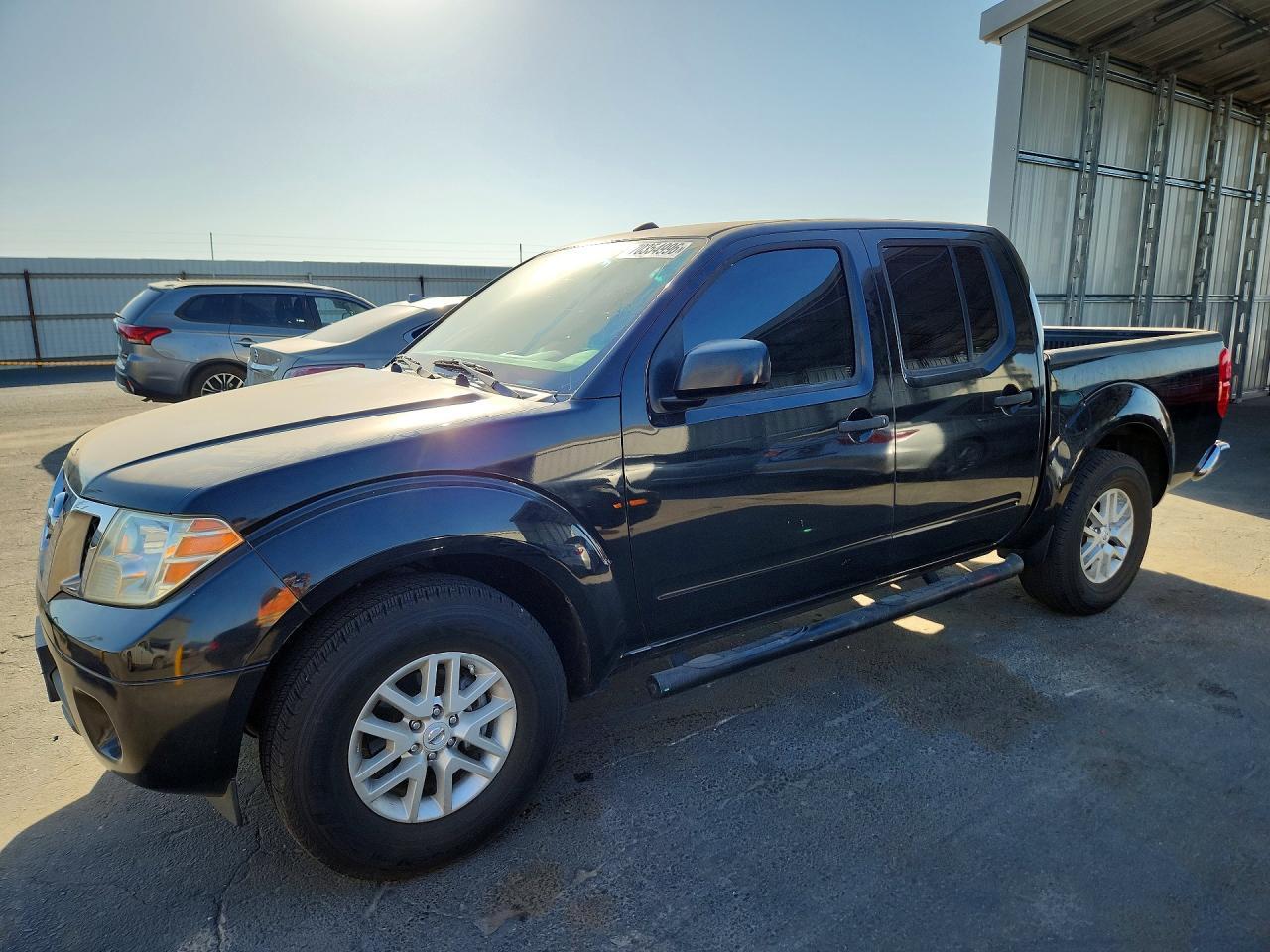 2017 NISSAN FRONTIER SV