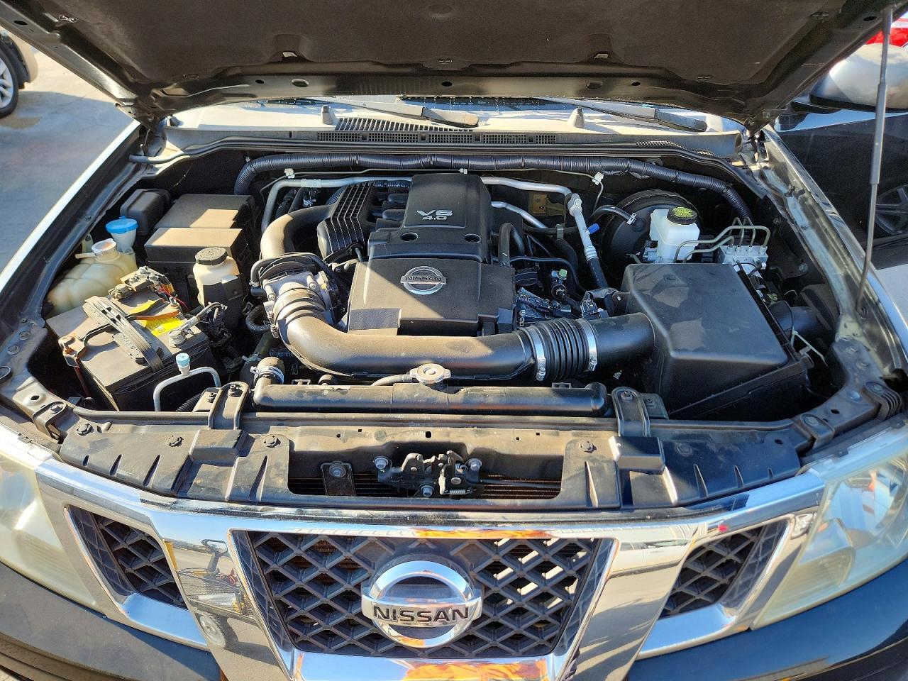 2017 NISSAN FRONTIER SV — Фото 11 из 12