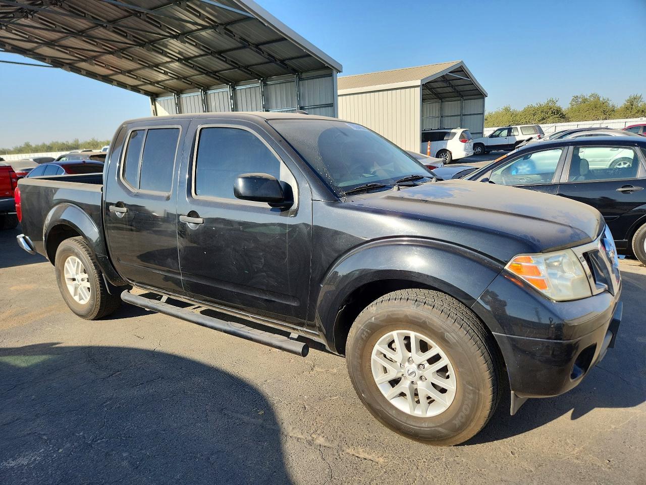 2017 NISSAN FRONTIER SV — Фото 4 из 12