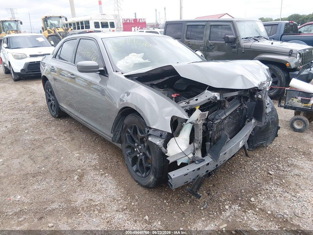 2C3CCAGG8HH612956 2017 CHRYSLER 300 photo no. 1