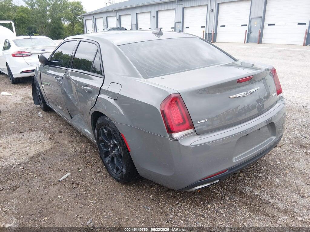 2C3CCAGG8HH612956 2017 CHRYSLER 300 photo no. 3