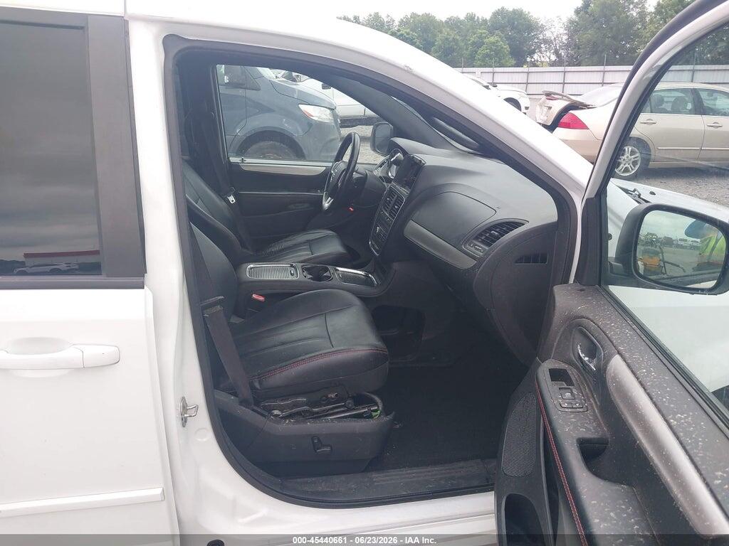 2C4RDGEG6HR783658 2017 DODGE GRAND CARAVAN photo no. 5
