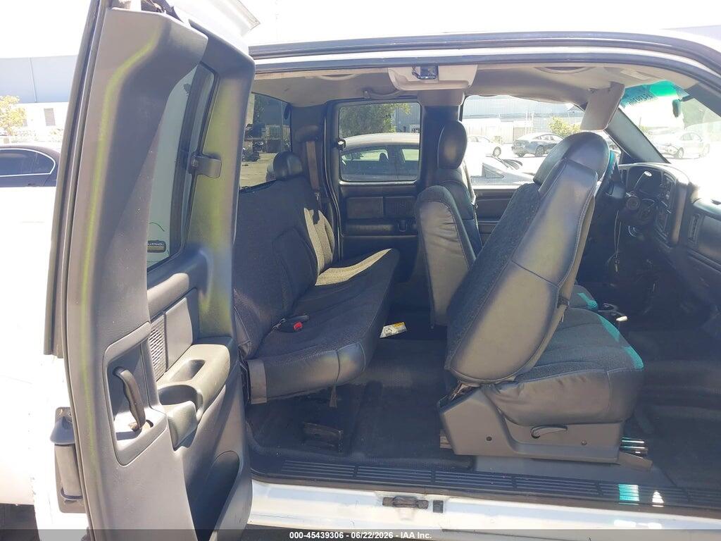 2GCEC19X221396653 2002 CHEVROLET SILVERADO 1500 photo no. 8