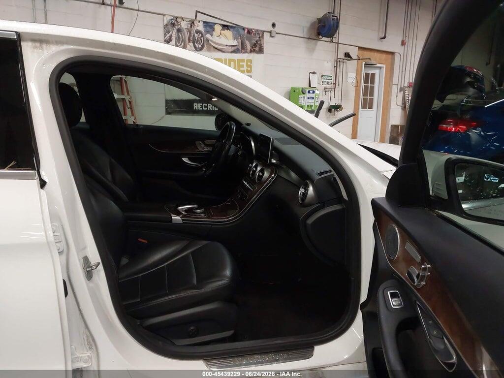 55SWF4KB5FU001913 2015 MERCEDES-BENZ C 300 photo no. 5