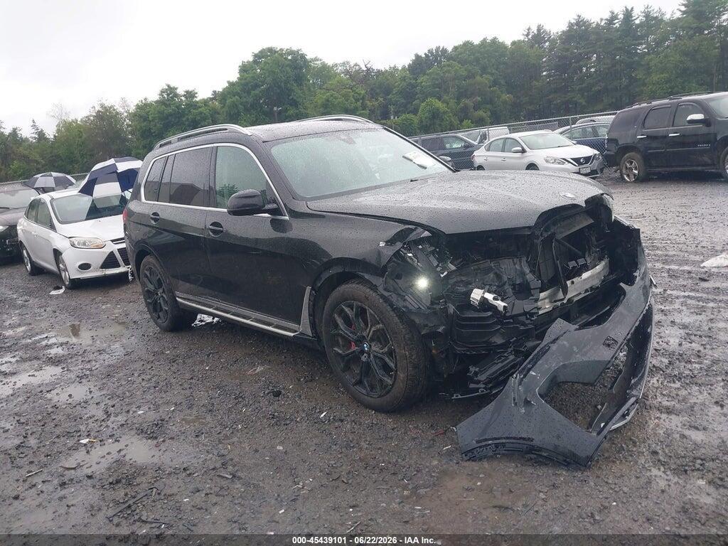 5UXCW2C07M9F32352 2021 BMW X7 photo no. 1