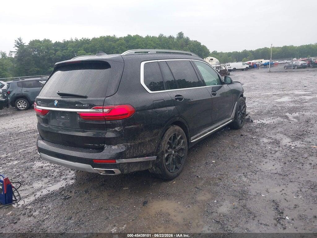 5UXCW2C07M9F32352 2021 BMW X7 photo no. 4