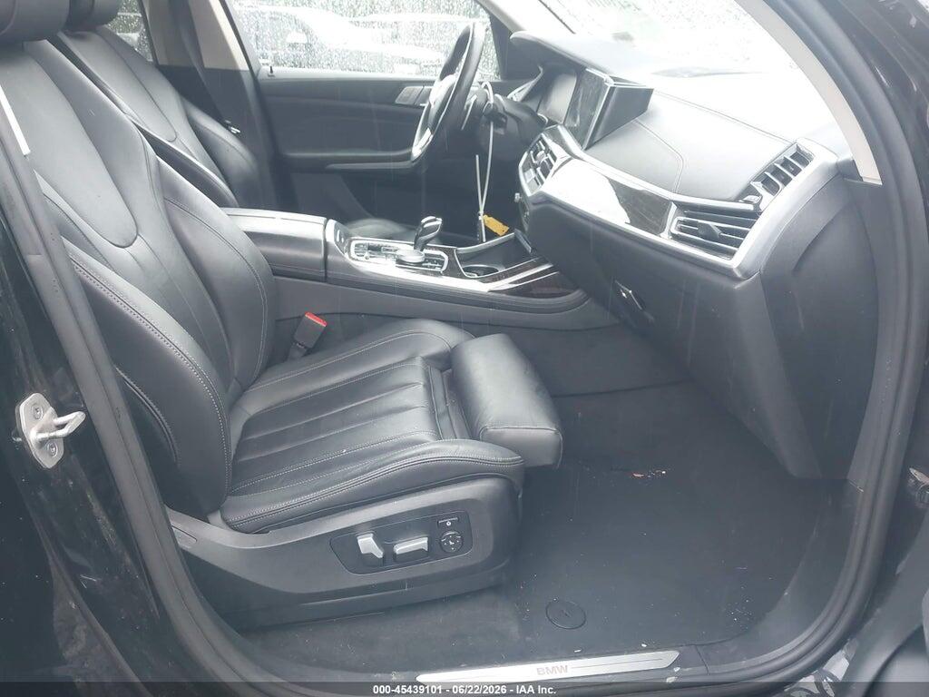 5UXCW2C07M9F32352 2021 BMW X7 photo no. 5