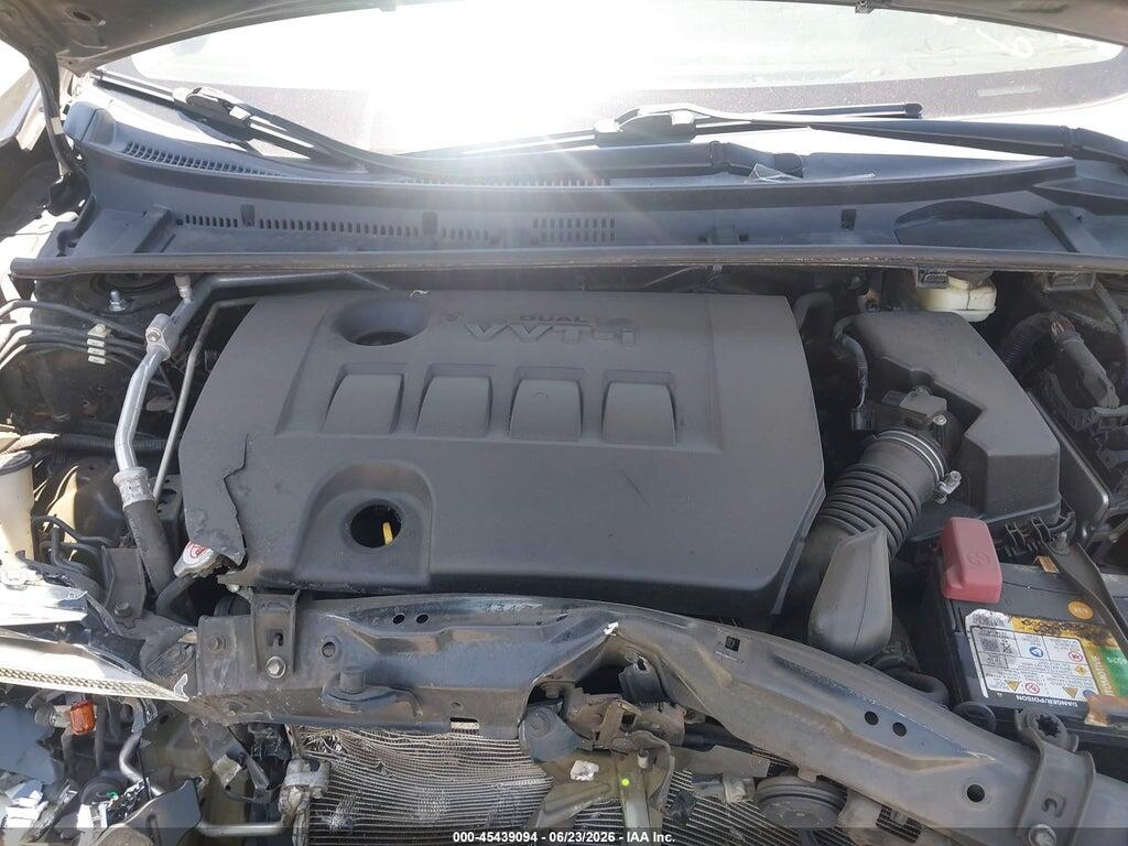 5YFBURHE7HP718826 2017 TOYOTA COROLLA photo no. 10