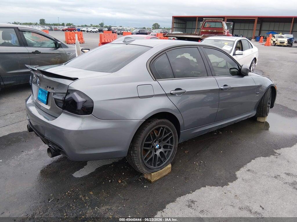 WBAPL5C56BA919716 2011 BMW 335I photo no. 4