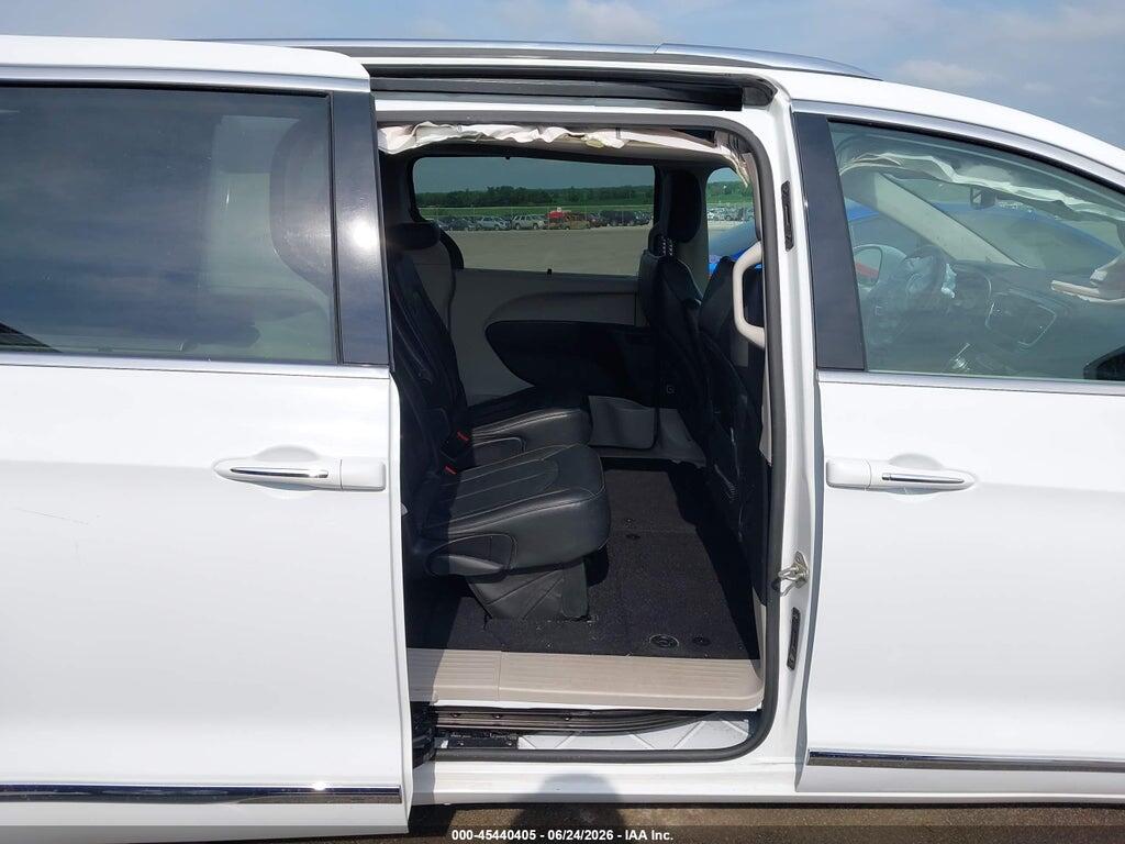 2C4RC1BG9LR128200 2020 CHRYSLER PACIFICA photo no. 8