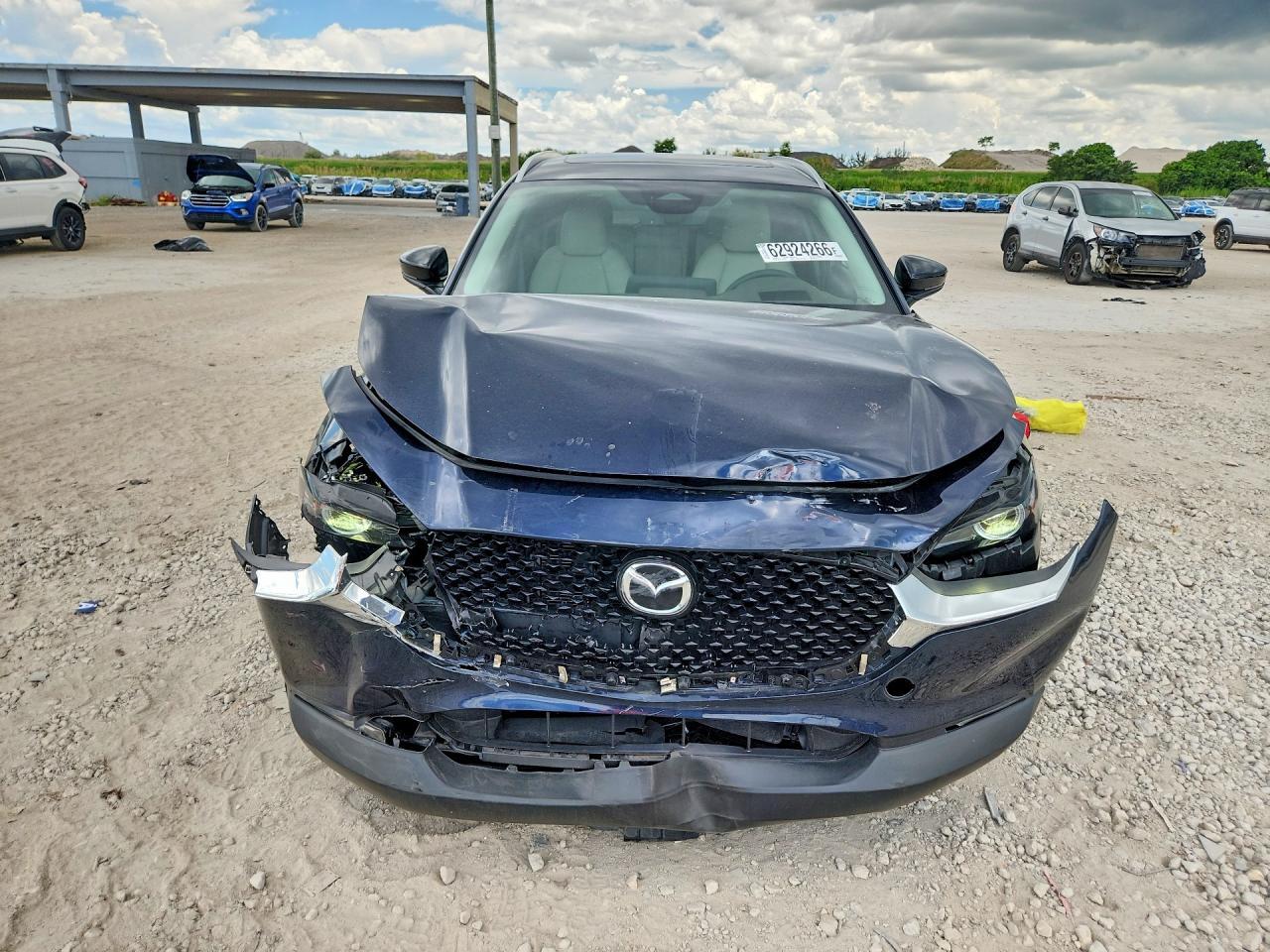 2024 MAZDA CX-30 PREMIUM — Фото 5 из 13