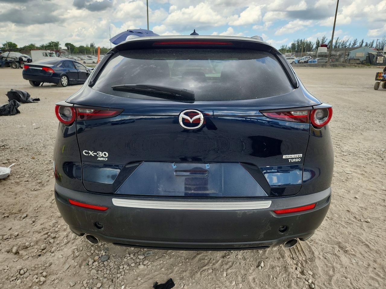2024 MAZDA CX-30 PREMIUM — Фото 6 из 13