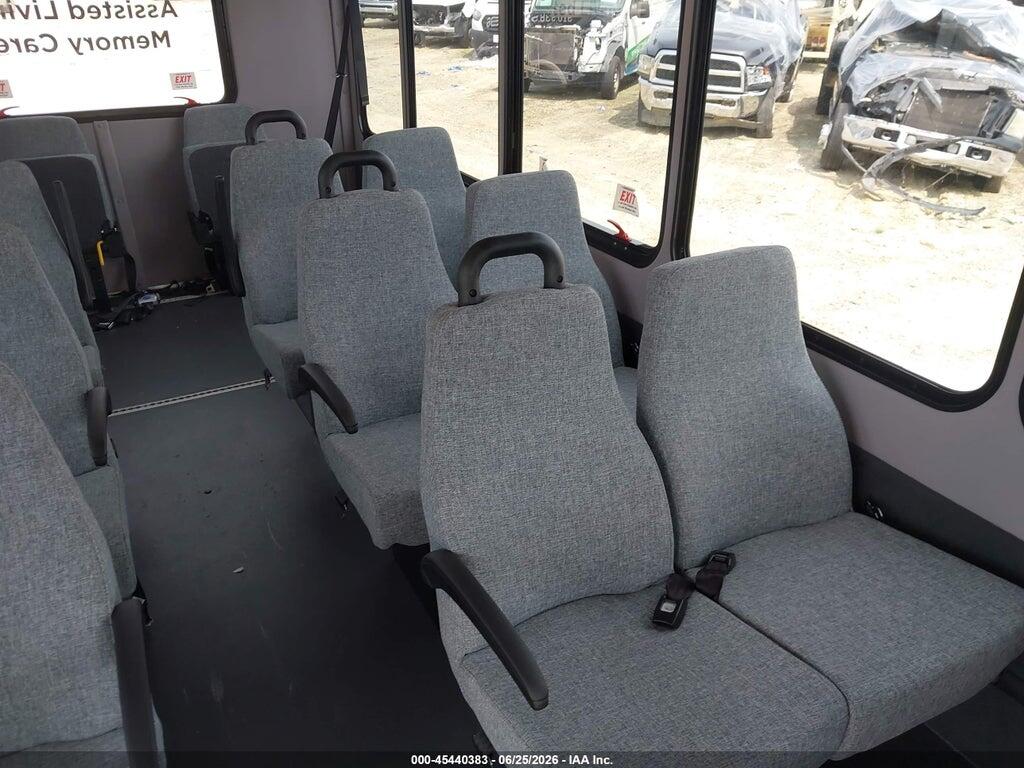 1FDEE3F61KDC71645 2019 FORD E-350 CUTAWAY photo no. 6