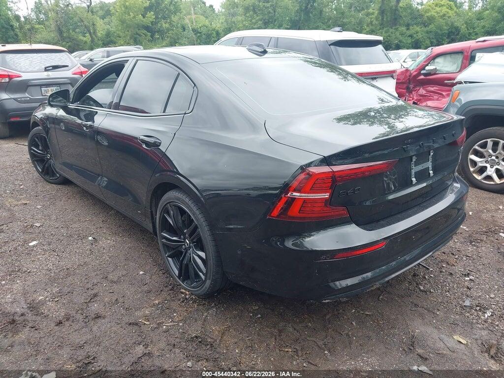 7JRL12TH3RG289243 2024 VOLVO S60 photo no. 3