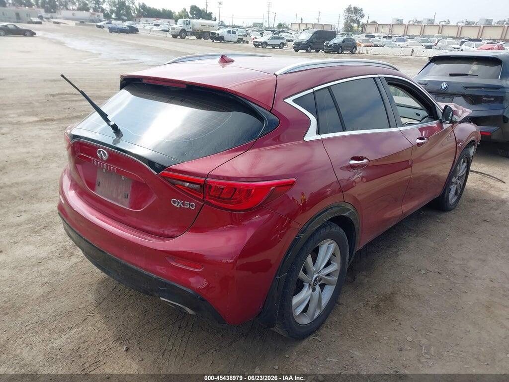 SJKCH5CP0JA055035 2018 INFINITI QX30 photo no. 4