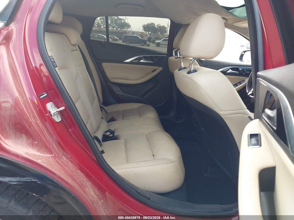 SJKCH5CP0JA055035 2018 INFINITI QX30 photo no. 8
