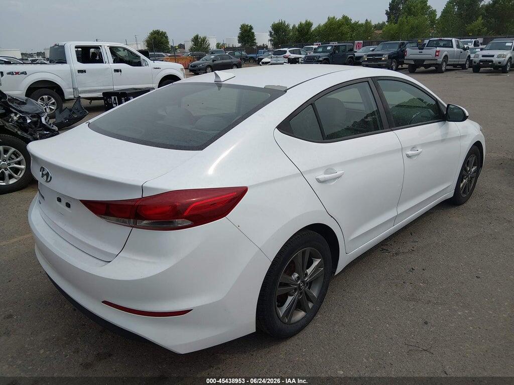 5NPD84LF0HH006932 2017 HYUNDAI ELANTRA photo no. 4