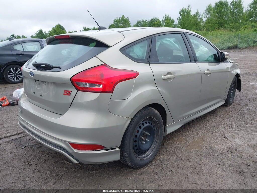 1FADP3K25FL310543 2015 FORD FOCUS photo no. 4