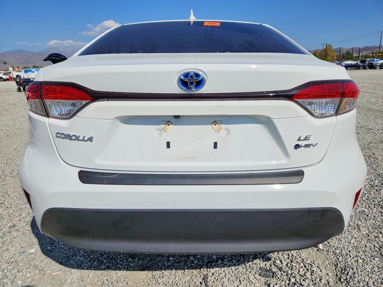 2025 TOYOTA COROLLA HYBRID LE — Фото 6 из 12