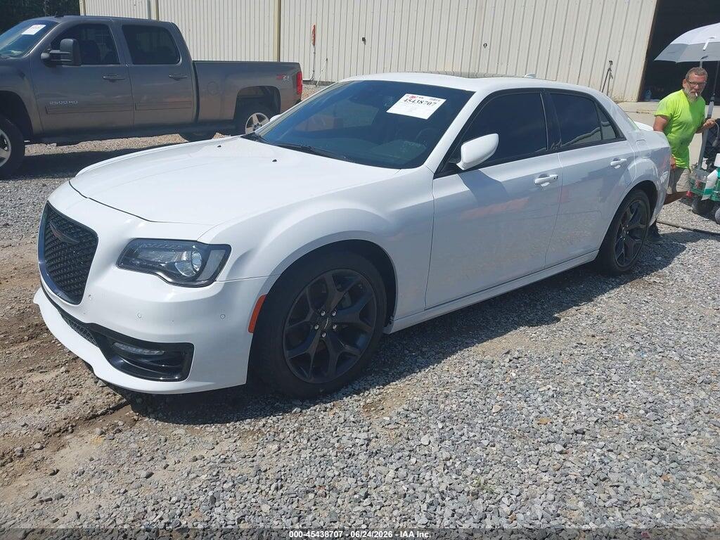 2C3CCABT6PH676867 2023 CHRYSLER 300 photo no. 2