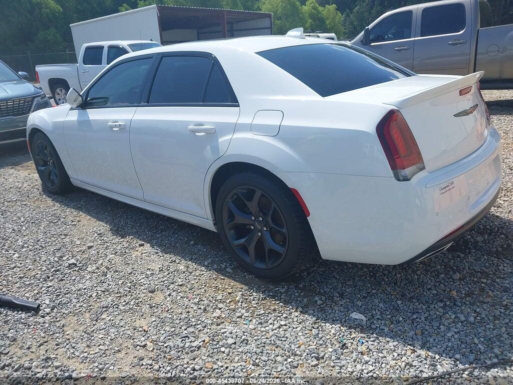 2C3CCABT6PH676867 2023 CHRYSLER 300 photo no. 3
