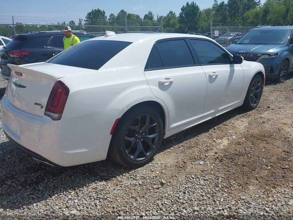 2C3CCABT6PH676867 2023 CHRYSLER 300 photo no. 4