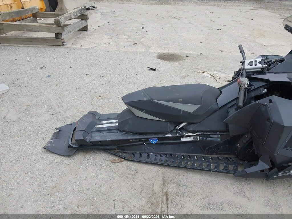 2BPSMZBD0BV000372 2011 SKI DOO MX Z X 800R photo no. 8