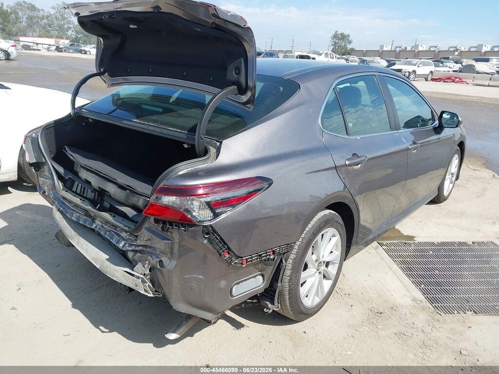 4T1C11AK8NU659701 2022 TOYOTA CAMRY photo no. 4