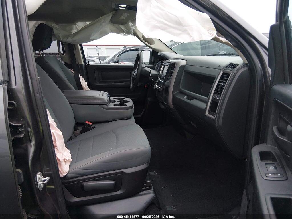 1C6RR7FG9HS606995 2017 RAM 1500 photo no. 5