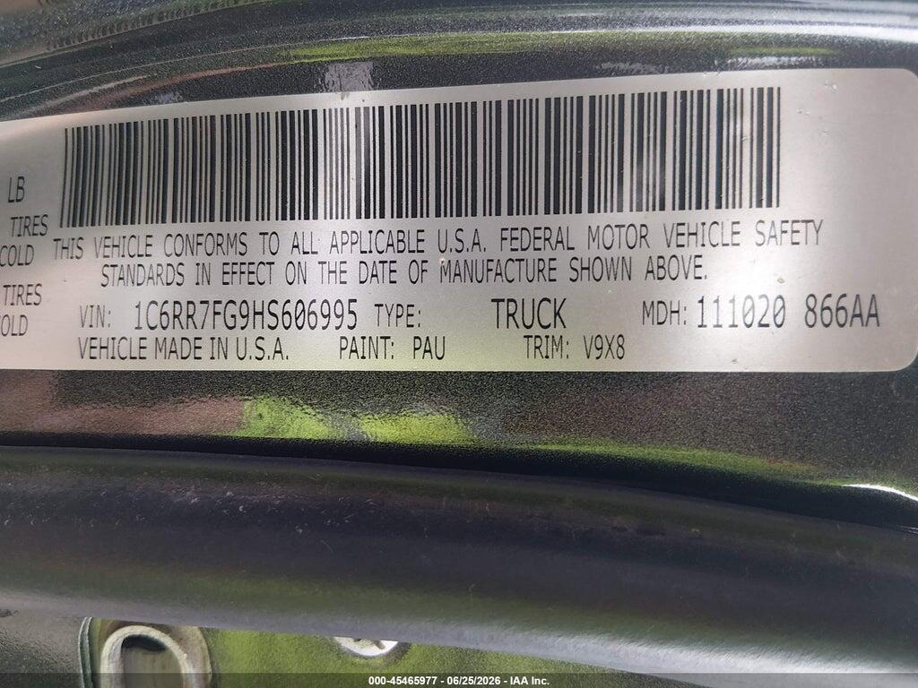 1C6RR7FG9HS606995 2017 RAM 1500 photo no. 9