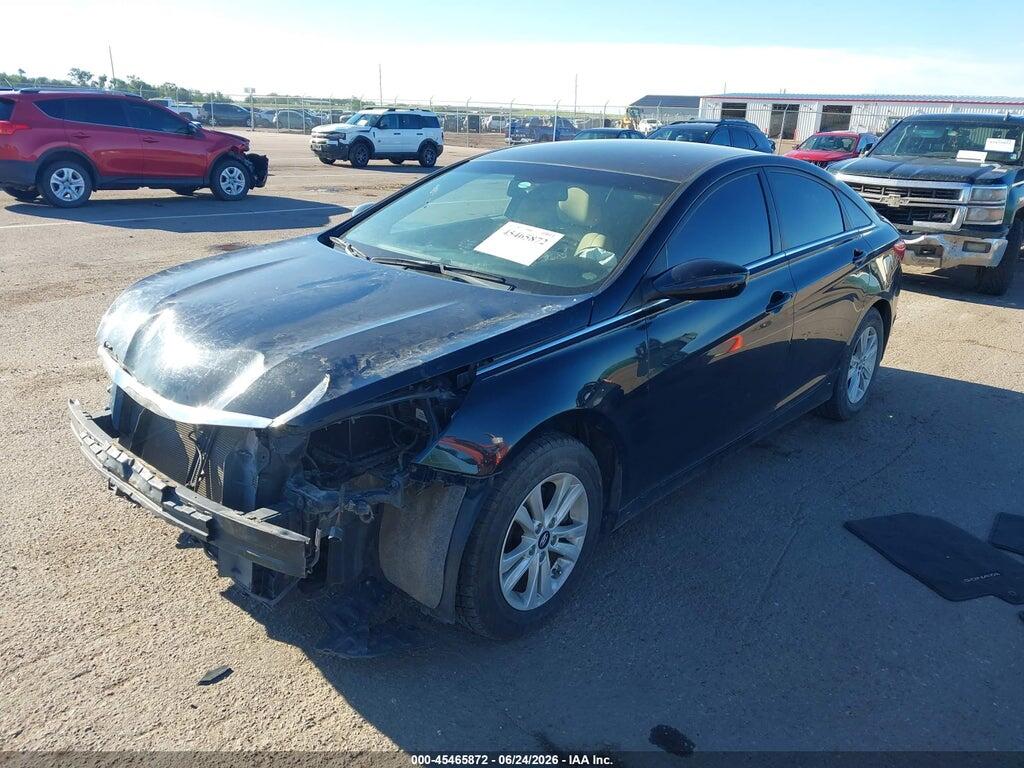 5NPEB4AC2CH481747 2012 HYUNDAI SONATA photo no. 2