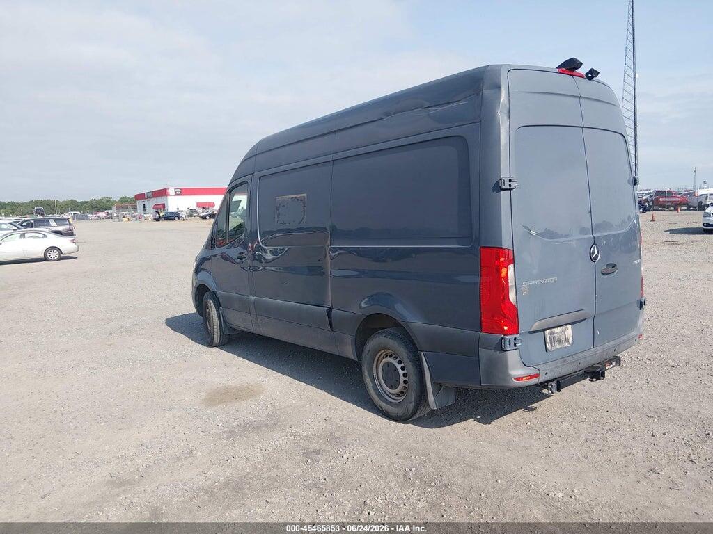 WD4PF0CD4KP035104 2019 MERCEDES-BENZ SPRINTER 2500 photo no. 3