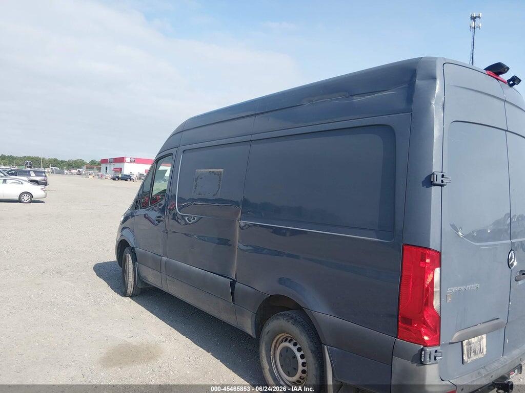 WD4PF0CD4KP035104 2019 MERCEDES-BENZ SPRINTER 2500 photo no. 6