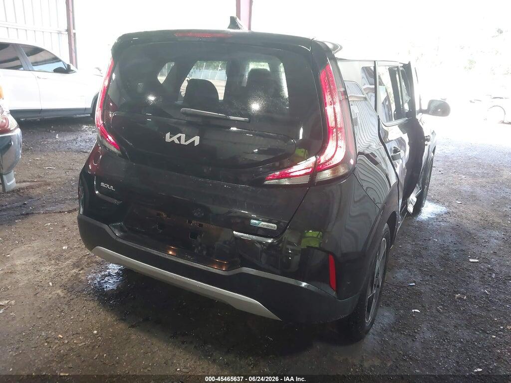 KNDJ33AU7S7933743 2025 KIA SOUL photo no. 4