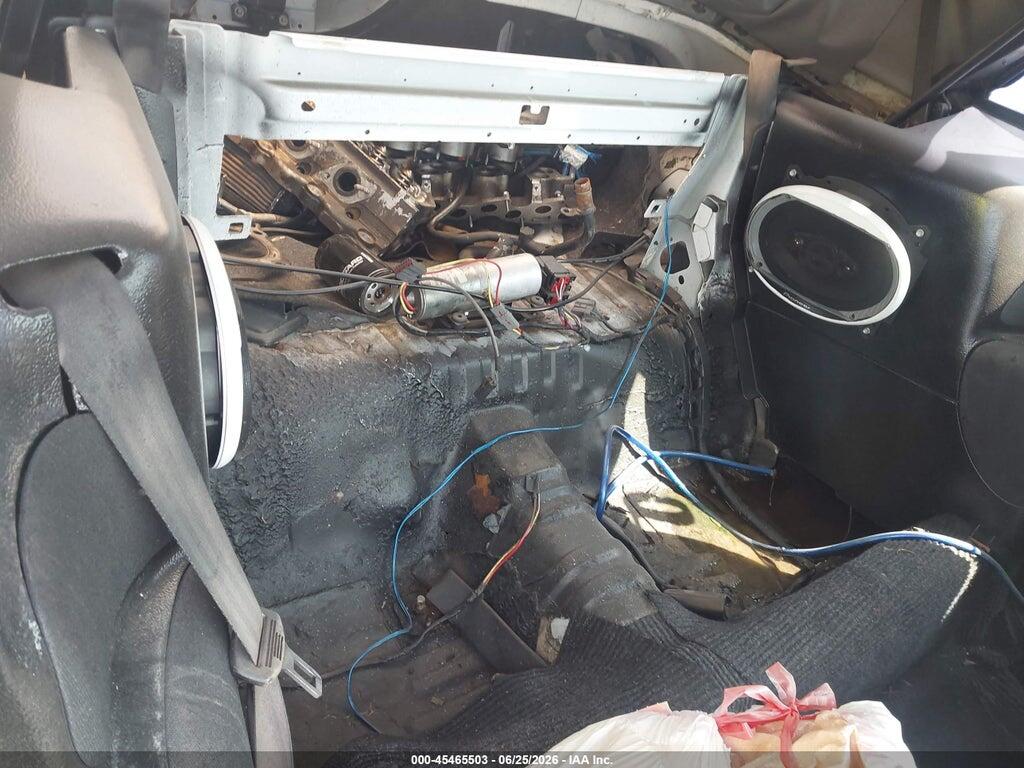 1FAFP4441YF170635 2000 FORD MUSTANG photo no. 8