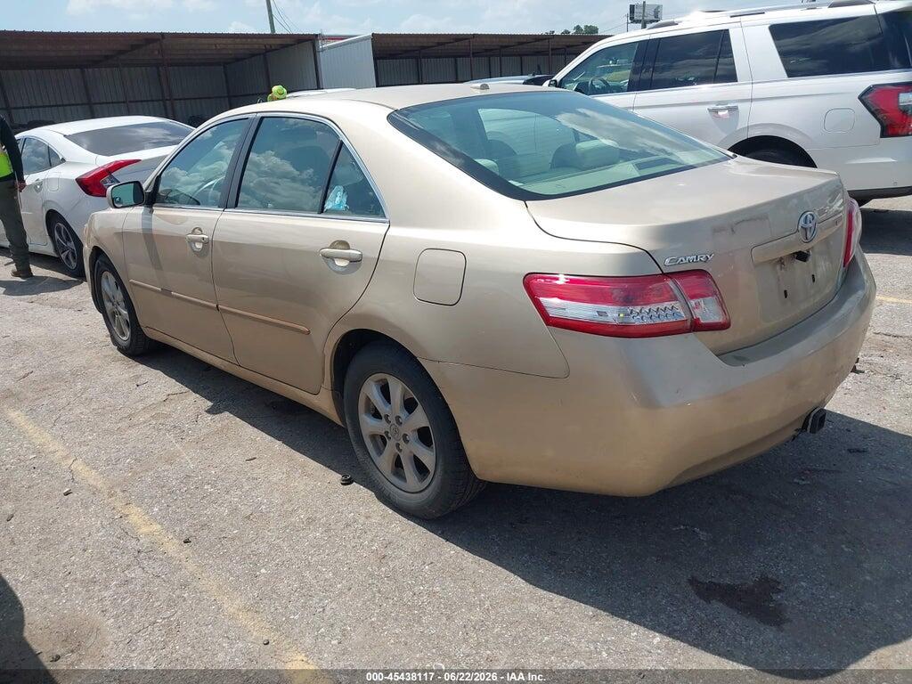 4T1BF3EK3BU723920 2011 TOYOTA CAMRY photo no. 3