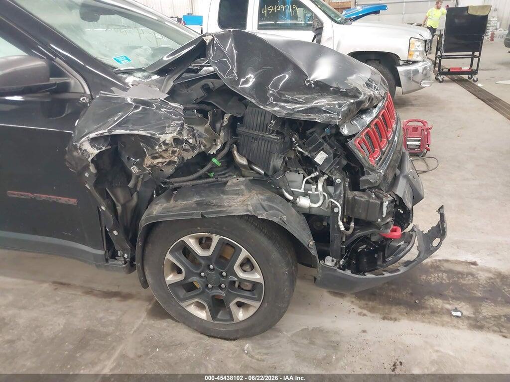 3C4NJDDB5JT207302 2018 JEEP COMPASS photo no. 6