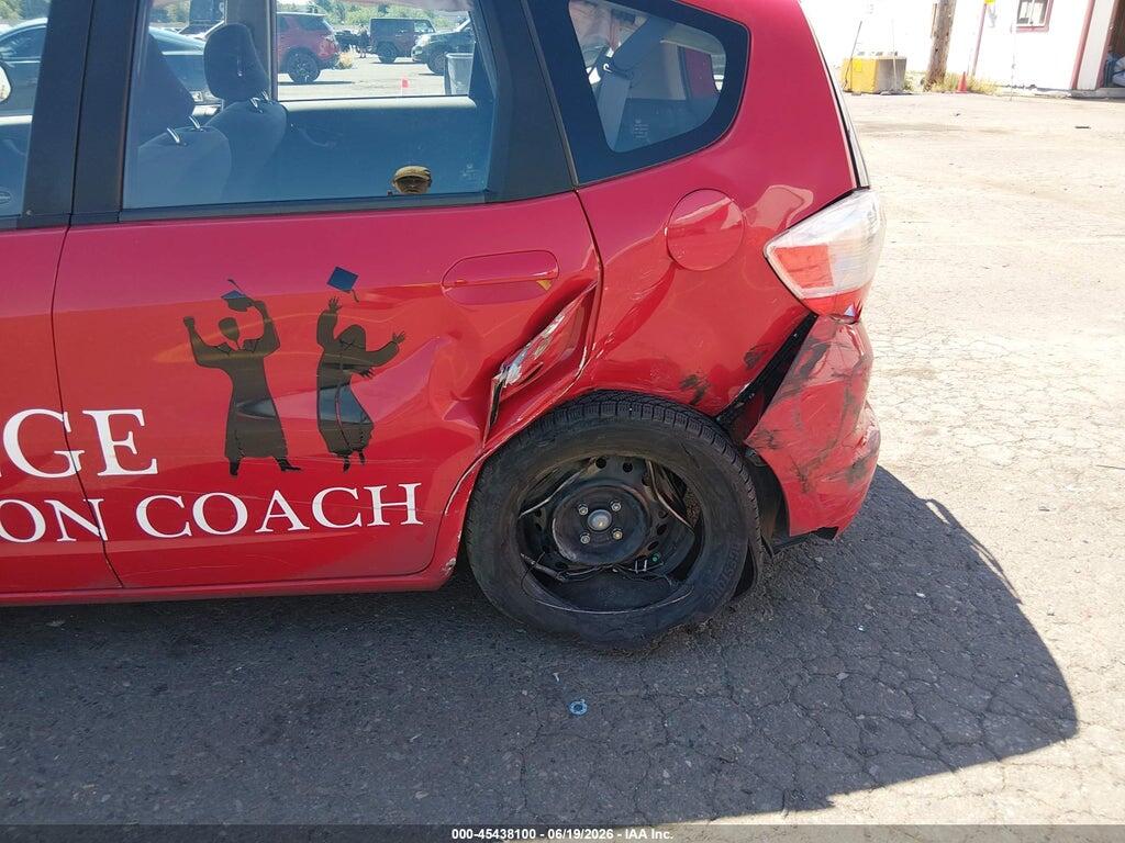 JHMGE8H38DC035918 2013 HONDA FIT photo no. 6