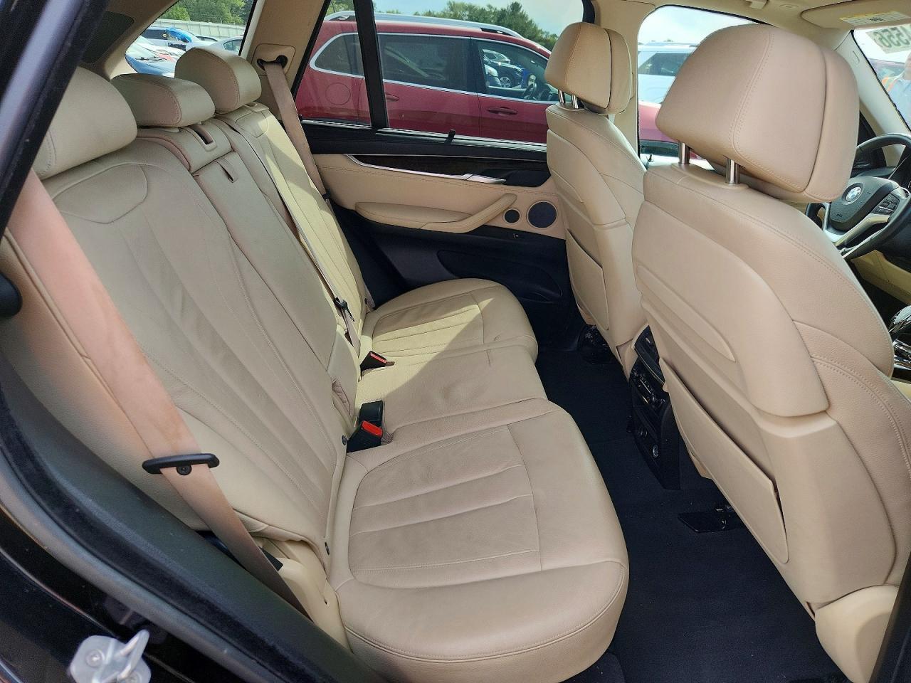 2016 BMW X5 XDRIVE50I — Фото 11 из 13