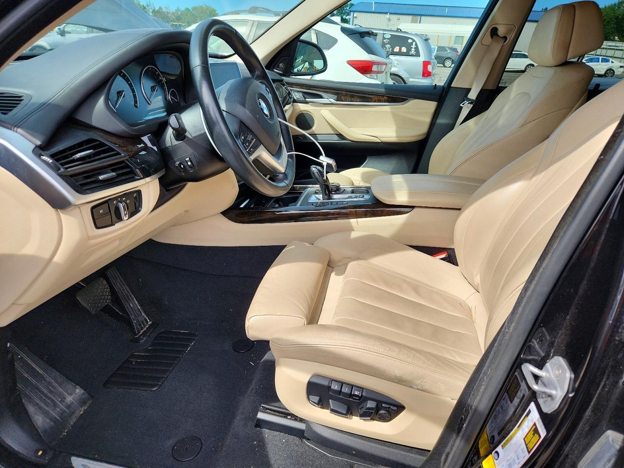 2016 BMW X5 XDRIVE50I — Фото 7 из 13