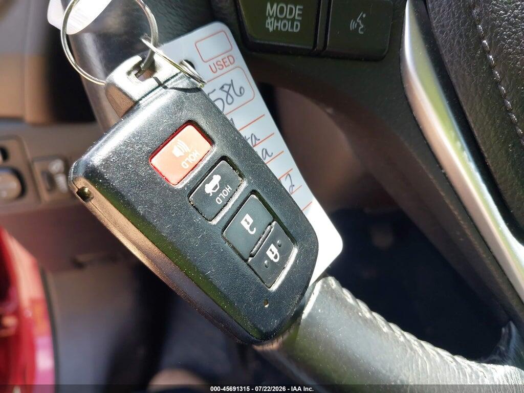 2T1BURHE4HC817412 2017 TOYOTA COROLLA photo no. 11