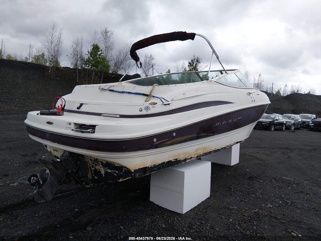 00000MXPB12MCD202 2002 MAXUM 23' photo no. 4